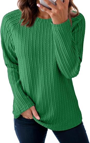 Womens Tops Long Sleeve Lightweight Shirts 2025 Fall Fashion Clothing Trendy Tops Crewneck Knit Basic Tee